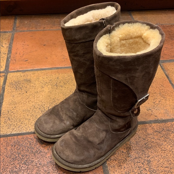 UGG Cargo Sheepskin Winter boots  8 - Picture 2 of 5